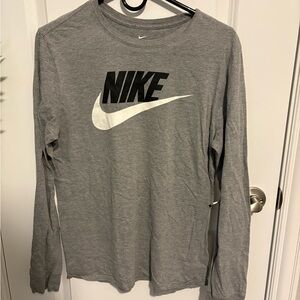 Nike Heather Gray Long Sleeve Tee